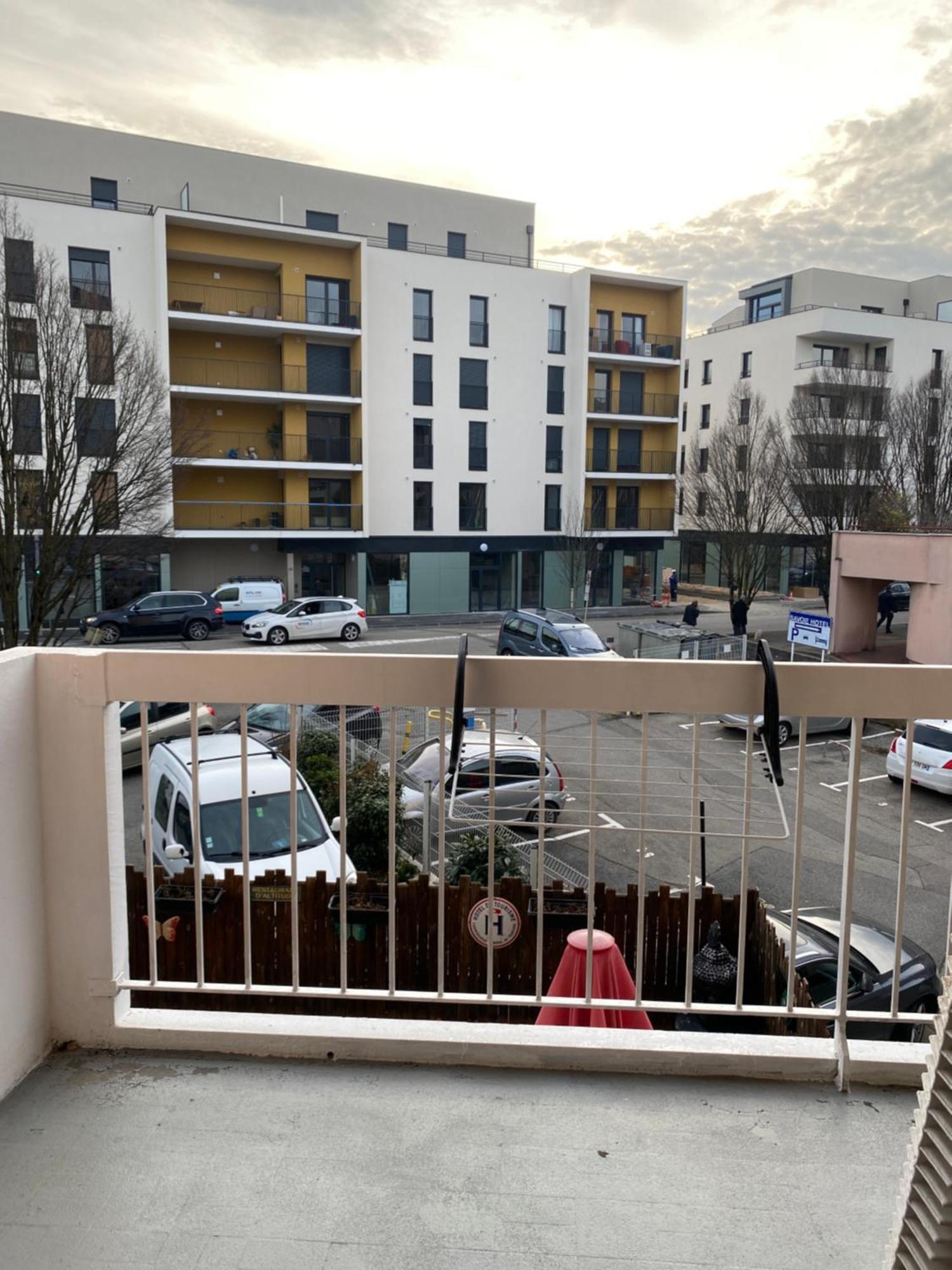 Studios & Chambres Aux Portes De Geneve Saint-Julien-en-Genevois Buitenkant foto